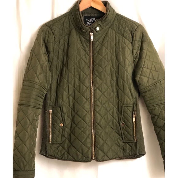 Army Green Quilted Jacket. - Picture 1 of 6